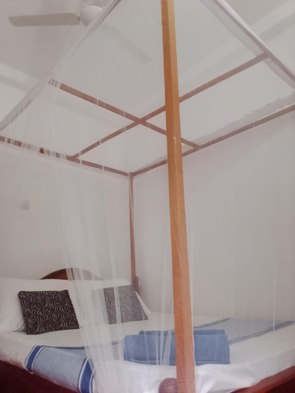 LC&S Homestay Mirssa Vacation rental in Mirissa