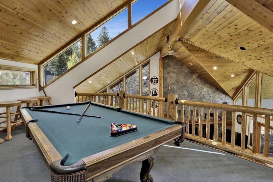 The Village Timber Lodge at Big Bear - Downtown Log Cabin Retreat Cabin in Big Bear