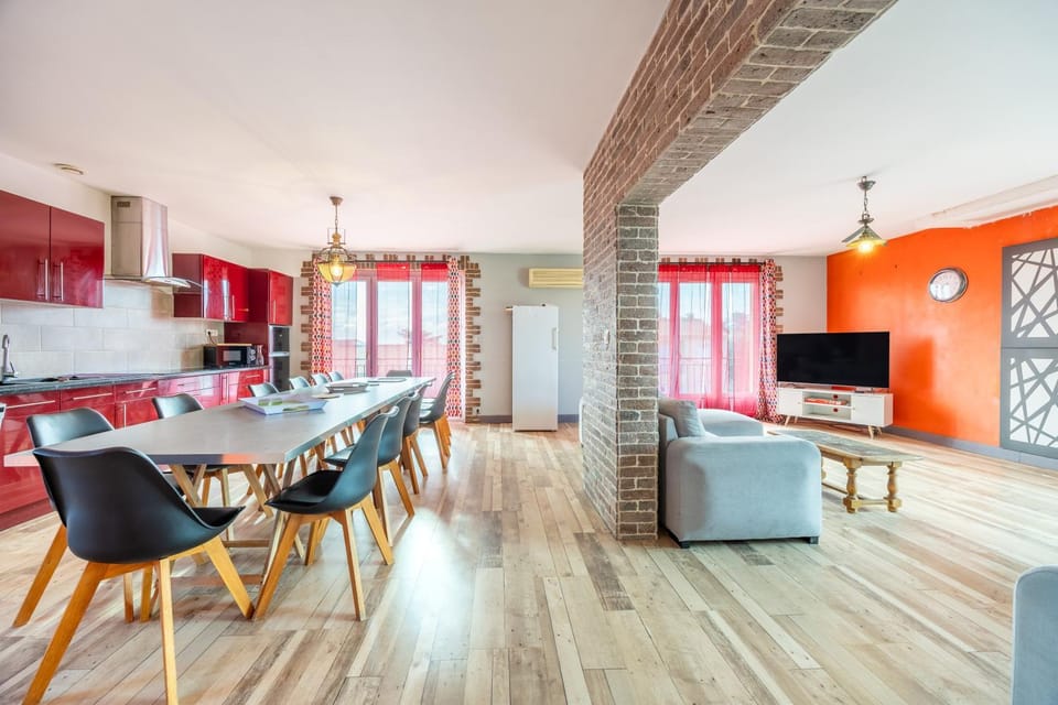 Property building, Living room