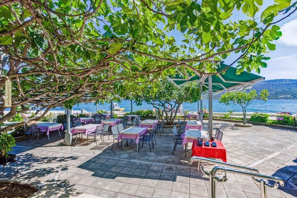 B&B Pension Kačina in Poljica - Mittel-Dalmatien Bed and Breakfast in Šibenik-Knin County, Croatia