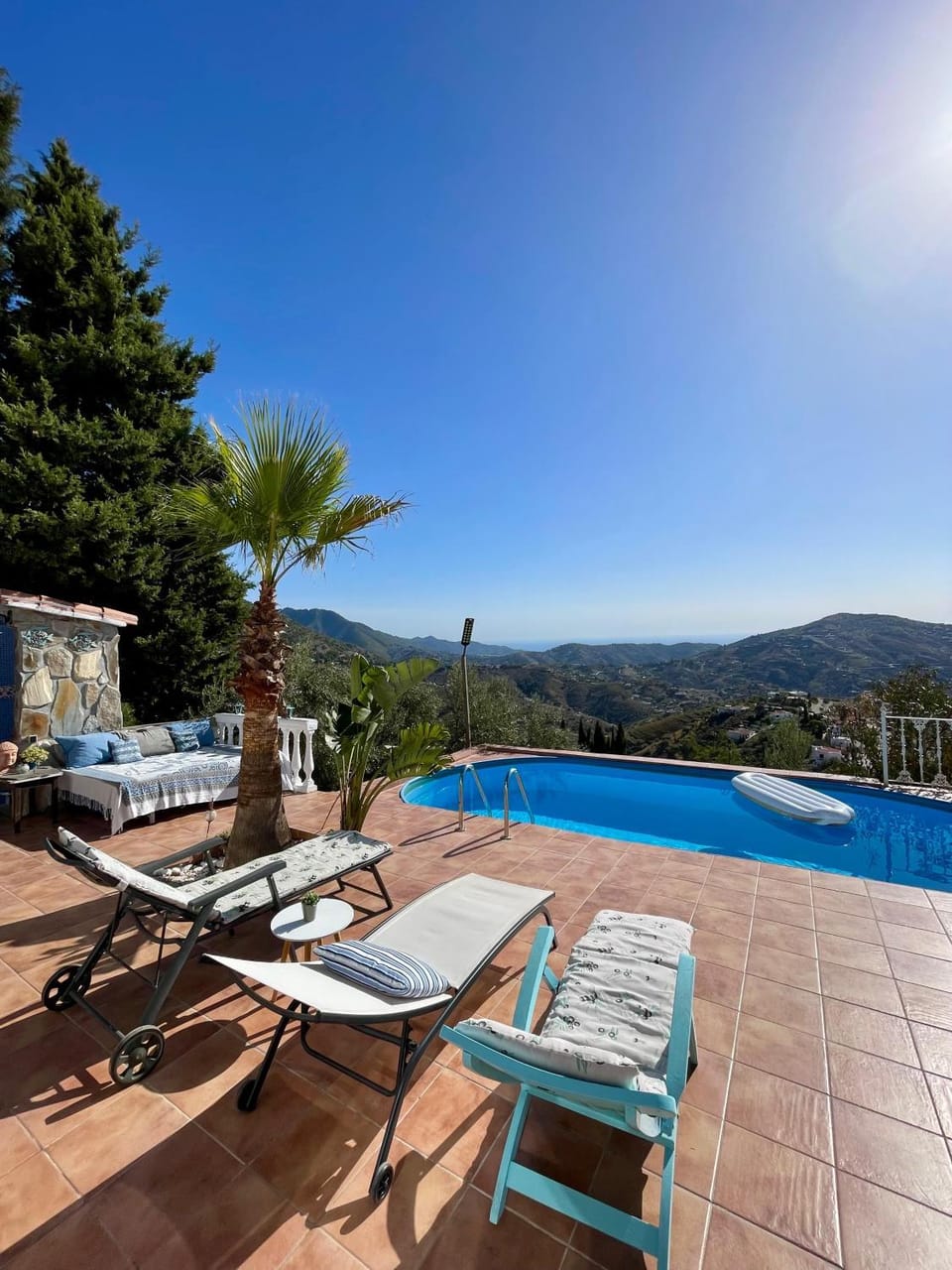 View (from property/room), Balcony/Terrace, Pool view, sunbed