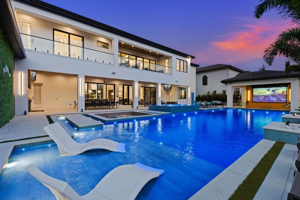 Best Day Ever Mansion at Reunion-TT473 Villa in Four Corners