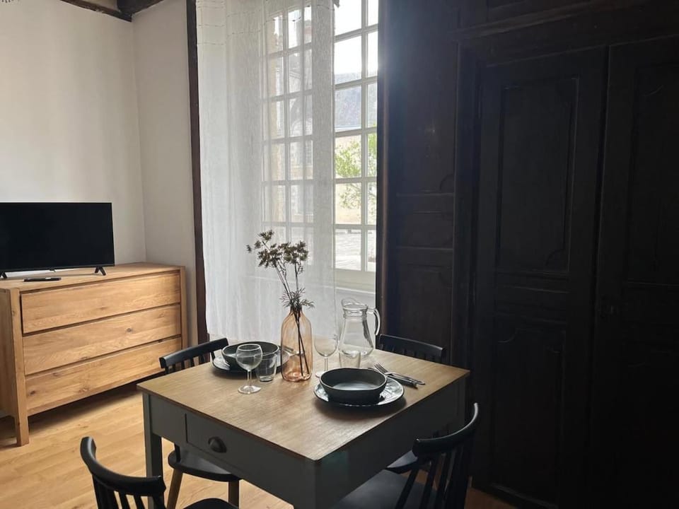 T2 Centre ville - rdc Apartment in Angers