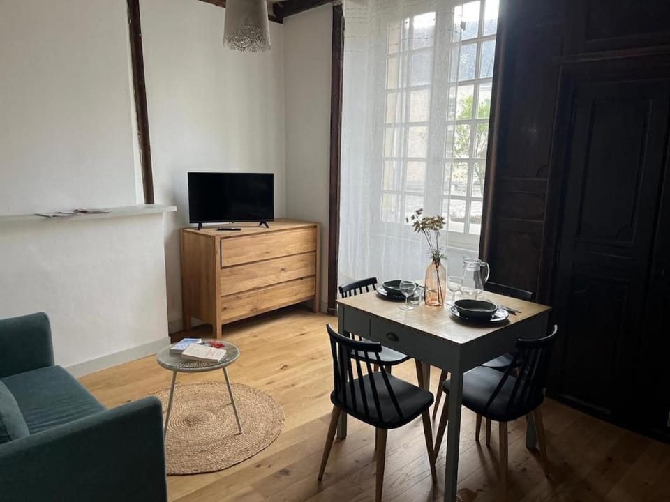 T2 Centre ville - rdc Apartment in Angers