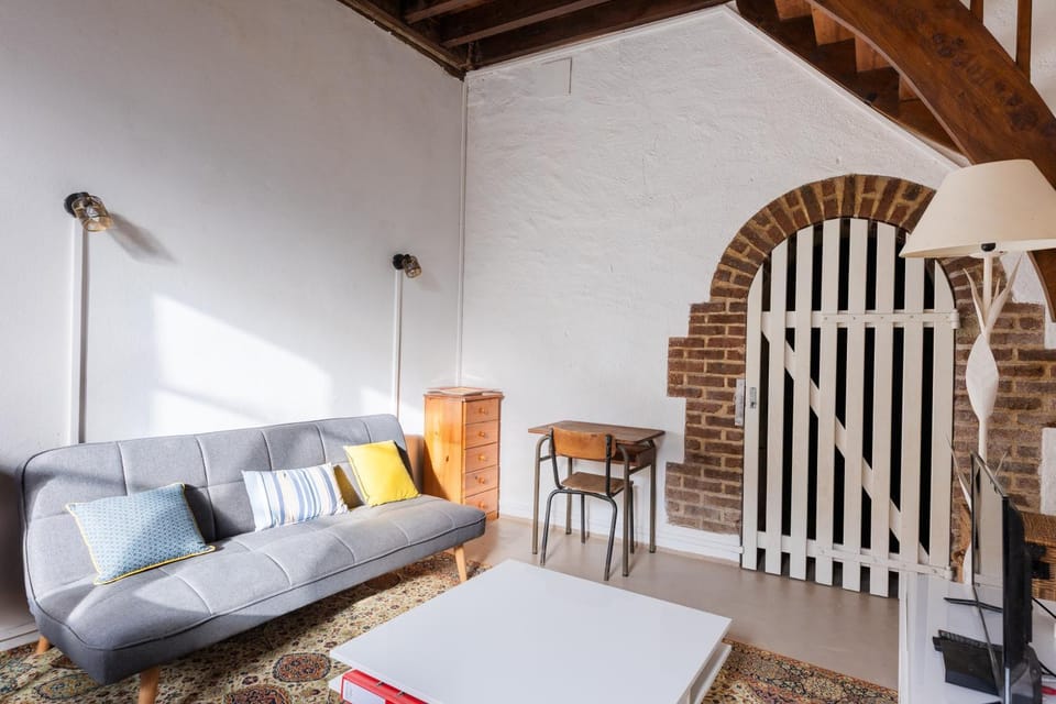 Property building, Living room