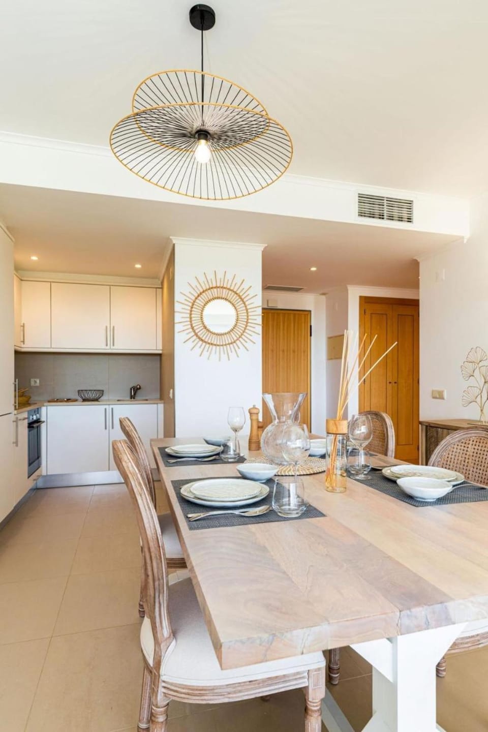 Decorative detail, Dining area