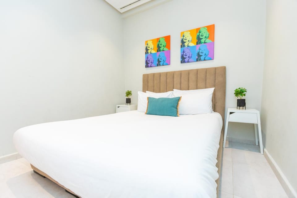 Bed, Photo of the whole room, Bedroom, air conditioner