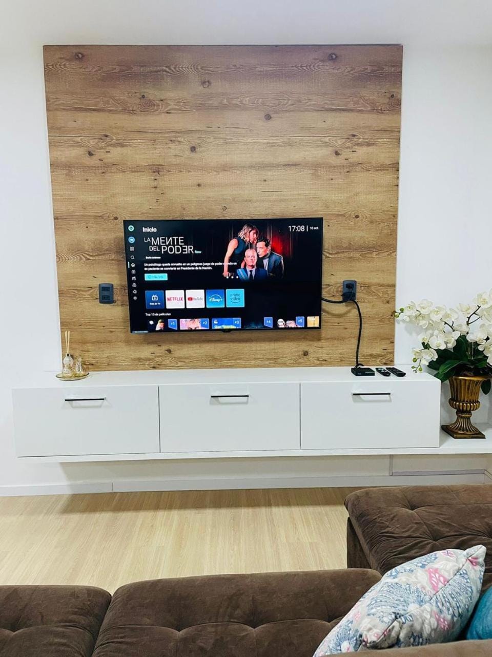 Chic 2 BR in Ciudad del Este Apartment in Misiones Province, Argentina