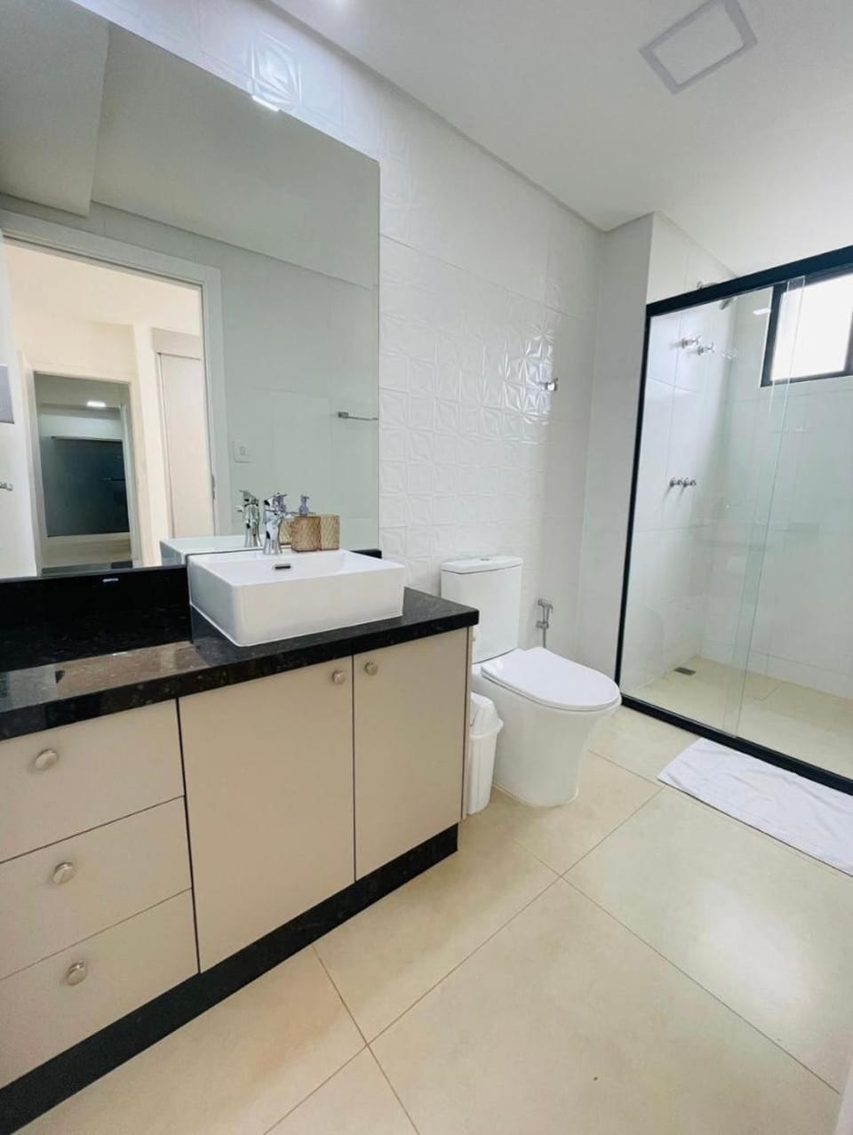 Chic 2 BR in Ciudad del Este Apartment in Misiones Province, Argentina