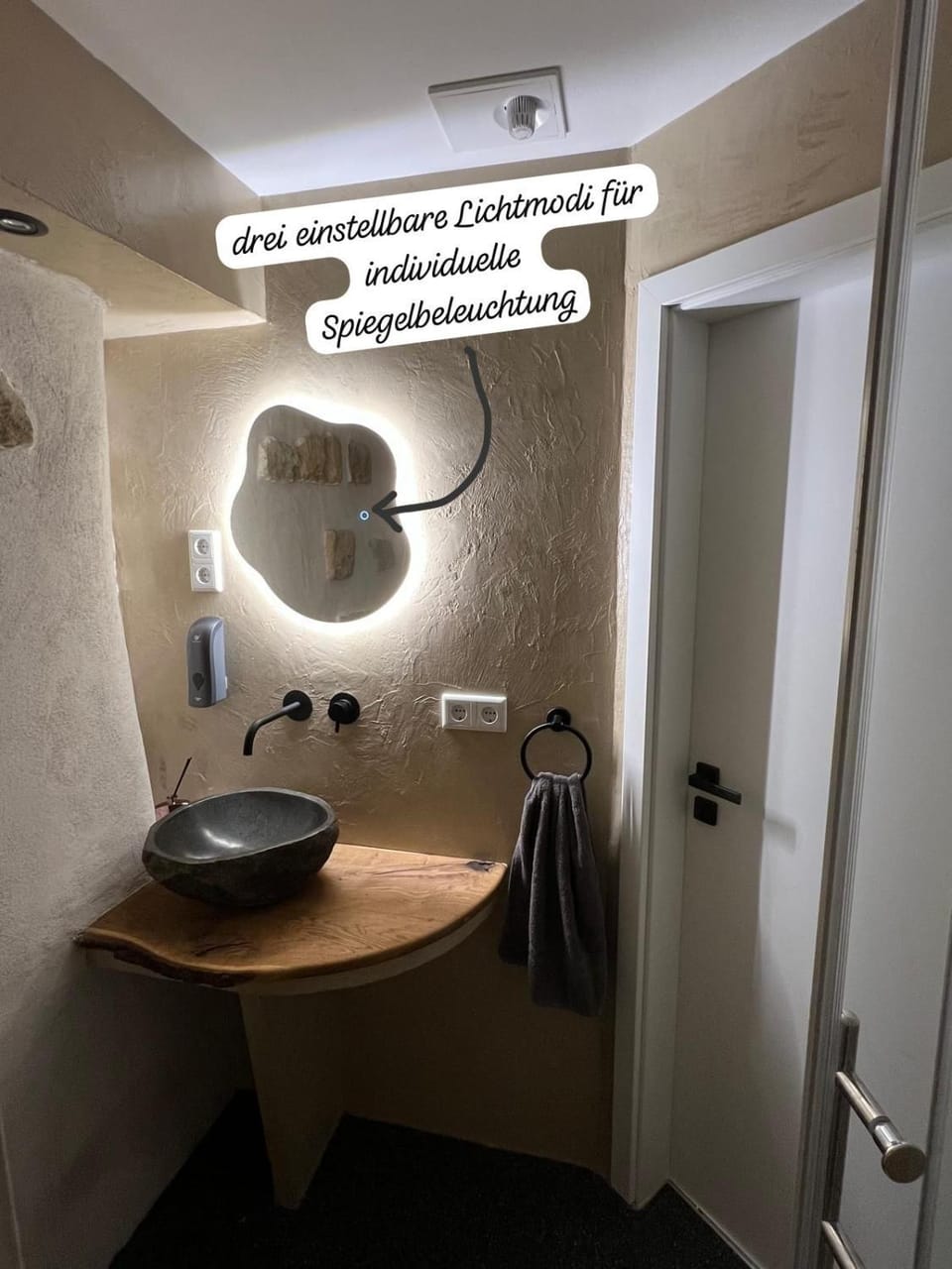 Little Rose - modern, central, near train station, WiFi & parking nearby Apartment in Rhineland-Palatinate