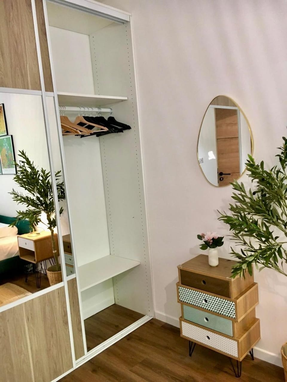 Premium Comfort-2 Suites-Part-Dieu-Parking-Netflix Apartment in Villeurbanne