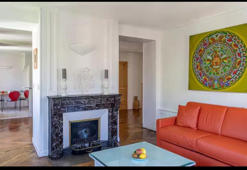 Living room, Seating area, flat iron