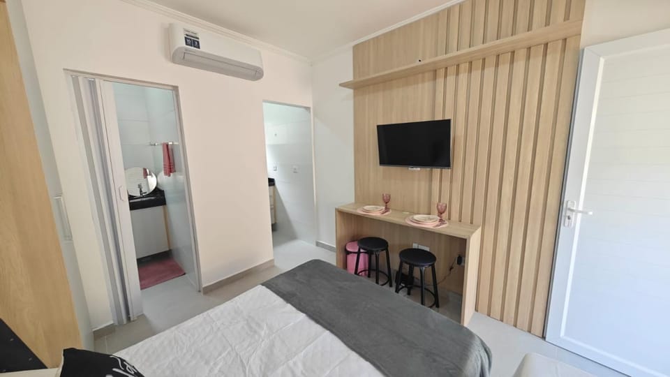 Apartamento no Centro de Mongaguá, perto da praia e com ar condicionado ! Apartment in State of São Paulo