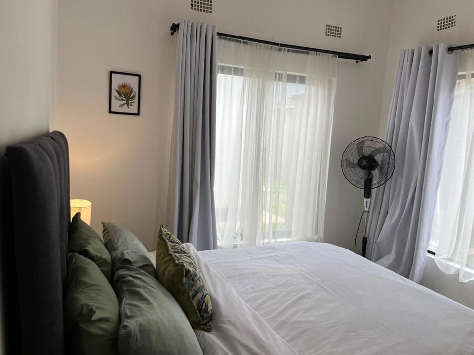 Starlink & solar perfect long-term Ibex Home Apartment in Lusaka