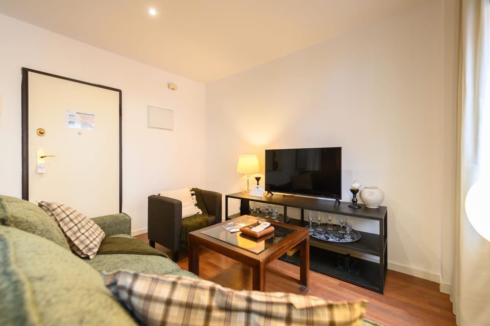 Moderno piso de 1 dormitorio en Madrid Temporal MAL71B Apartment in Madrid