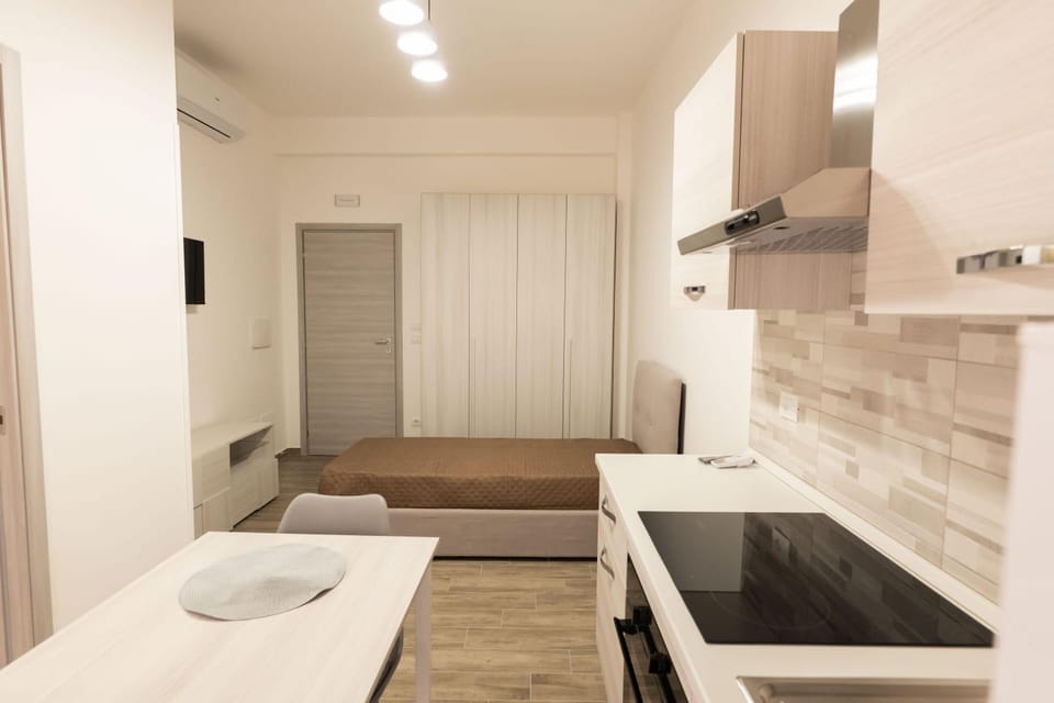 Bed, Kitchen or kitchenette, Photo of the whole room