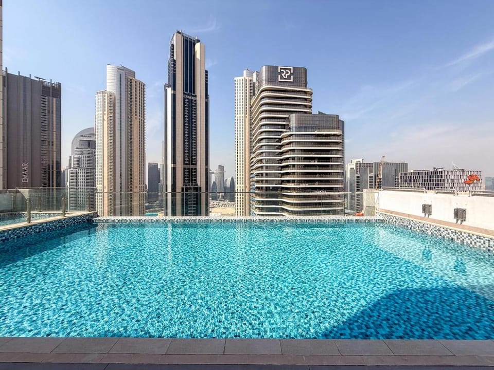 Property building, Swimming pool