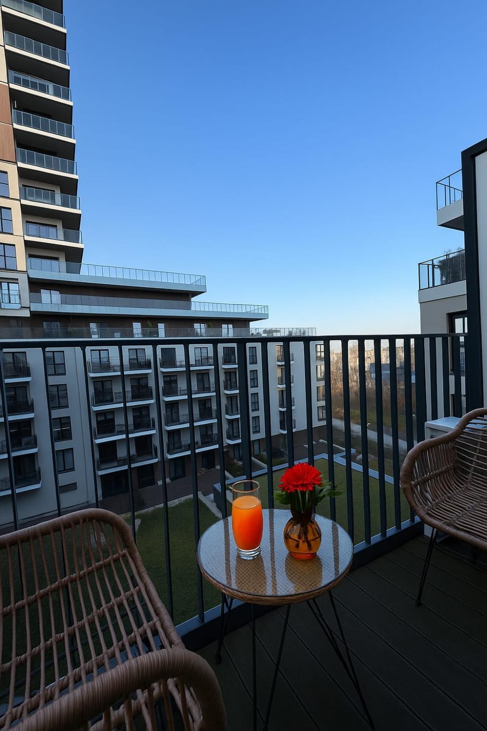 Property building, Balcony/Terrace