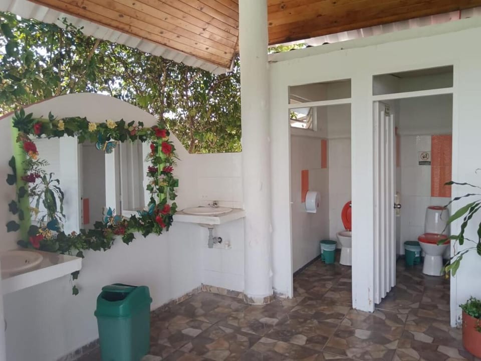 Oasis Azul - Casa con Piscina Flandes Tolima House in Cundinamarca, Colombia