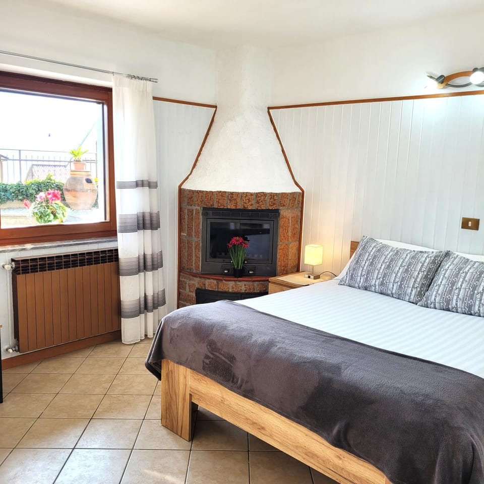 Casa Benny Mountain Lake Iseo Hospitality Apartment in Lovere