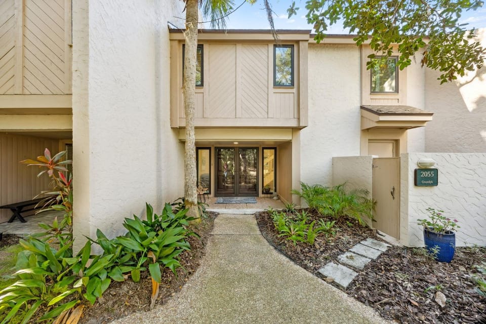 2055 Beach Wood House in Amelia Island
