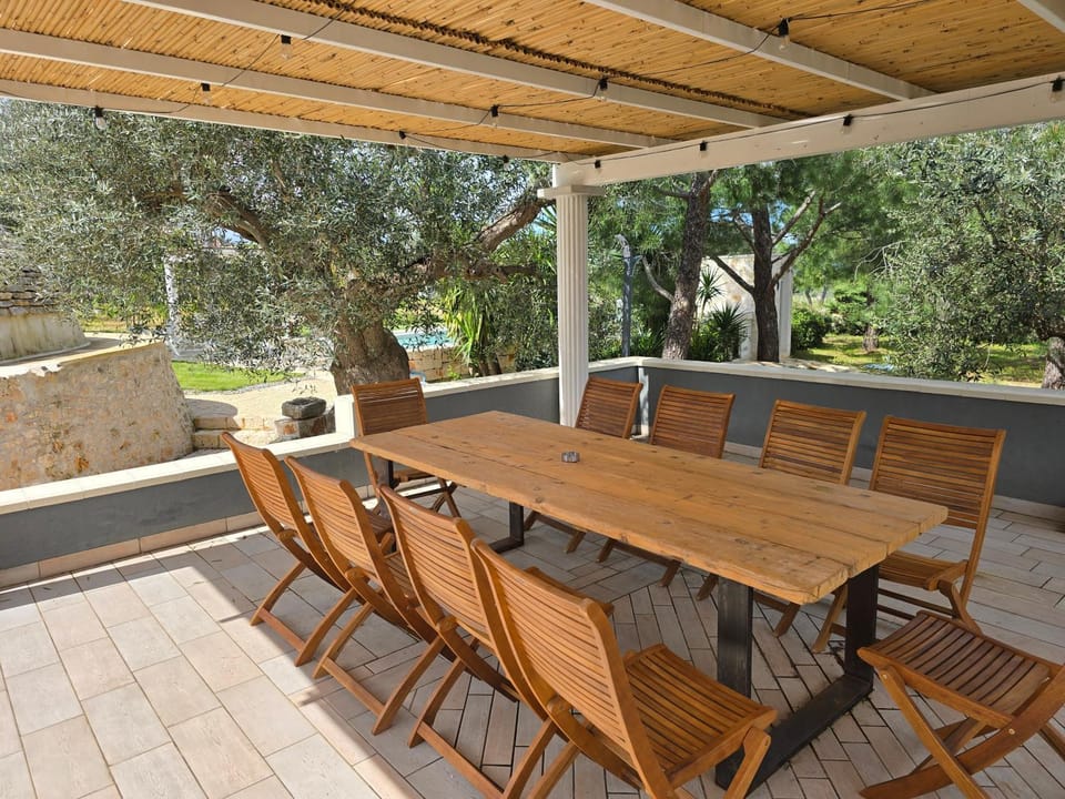 Patio, Day, Garden, View (from property/room), Balcony/Terrace, Dining area, Garden view