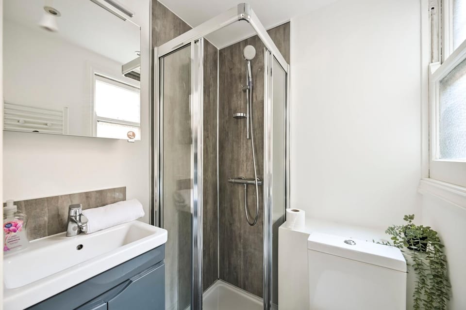 Central Fitzrovia 2-Bed Apartments Apartment in London Borough of Islington