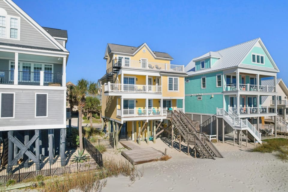 Barefoot Blessings House in Garden City