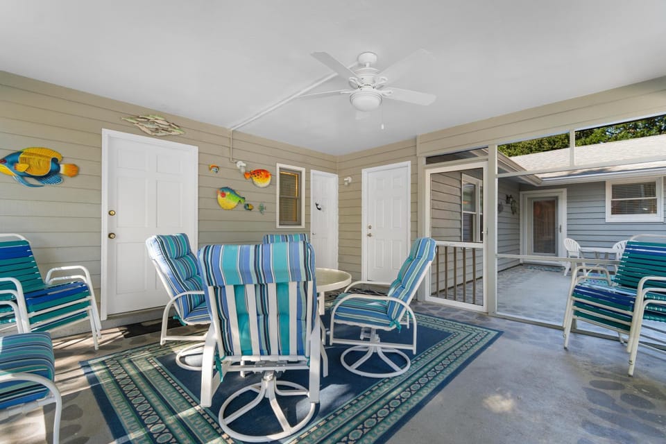 Three Sips to Sand House in Surfside Beach