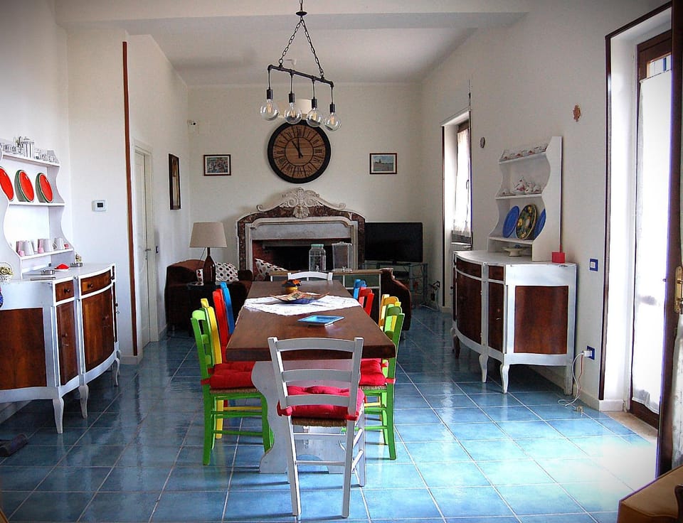 Communal lounge/ TV room, Living room, Dining area, Breakfast