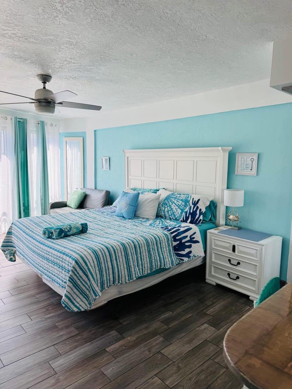 Daytona Inn Beach Resort Step Outside and Put Your Feet in the Sand Beach Vibes Apartment hotel in Florida