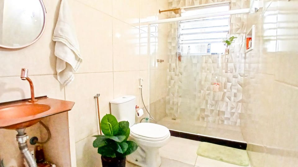 Amplo 3 Quartos em Copacabana - Wi-Fi, Ar e Perto da Praia Apartment in Rio de Janeiro