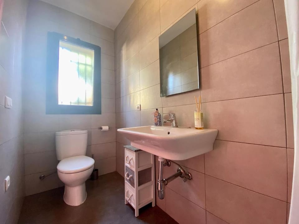 Charming House with Pool Dora by Hl House in Garraf