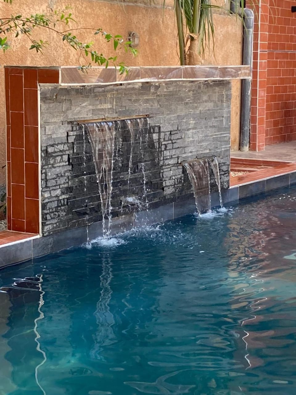 Tekrour- la case des hotes-Chambre privée avec piscine et terrasse Apartment in Mbour