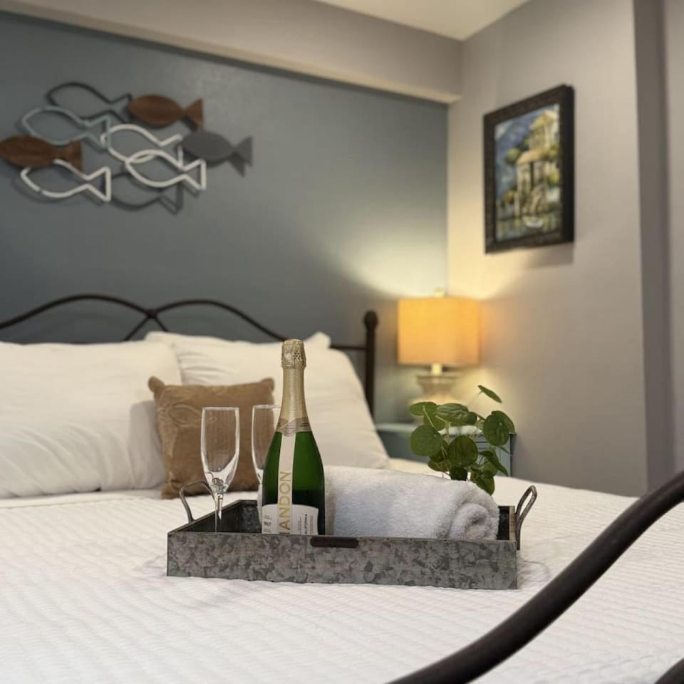 Bed, Decorative detail, Bedroom