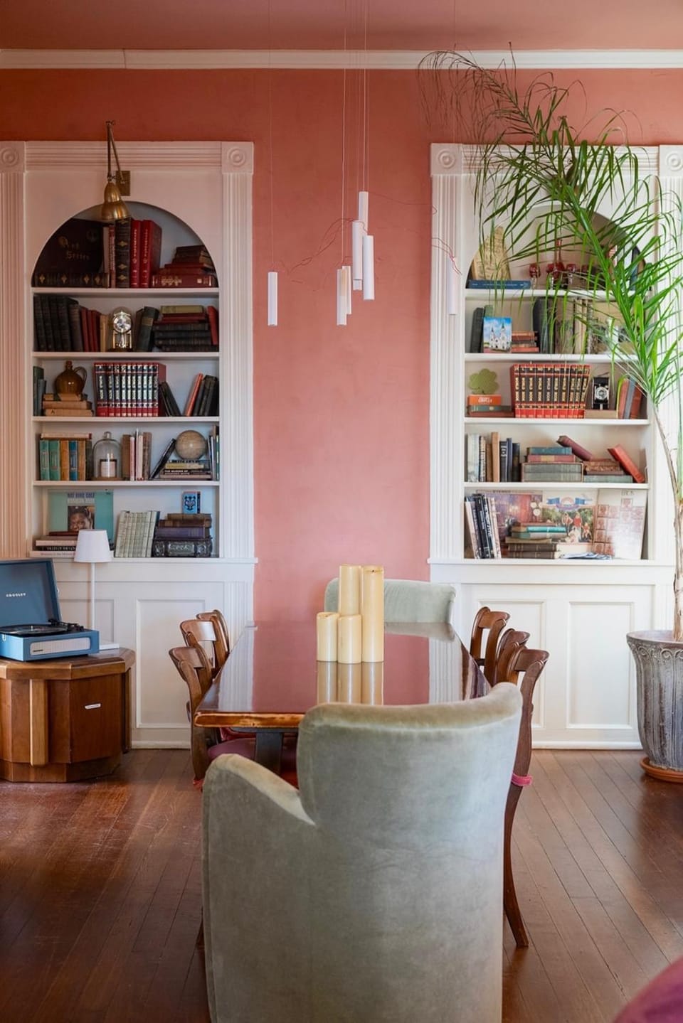 Hawkins House - Historic Savannah Stay near Forsyth Park with Designer Interiors and Heated Pool House in Savannah