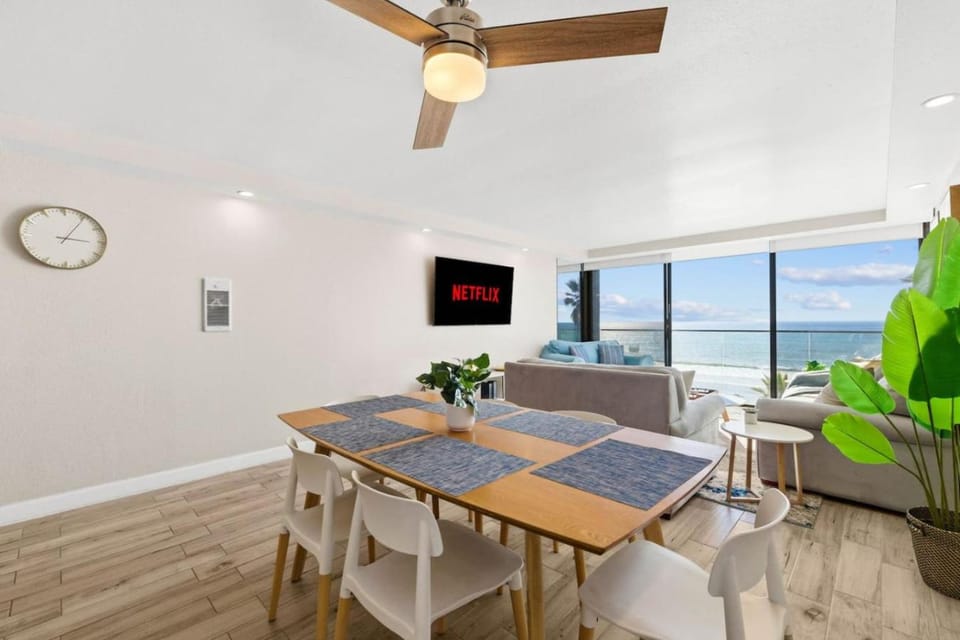 (Breathtaking Beach Front Views Nothing Closer House in Pacific Beach