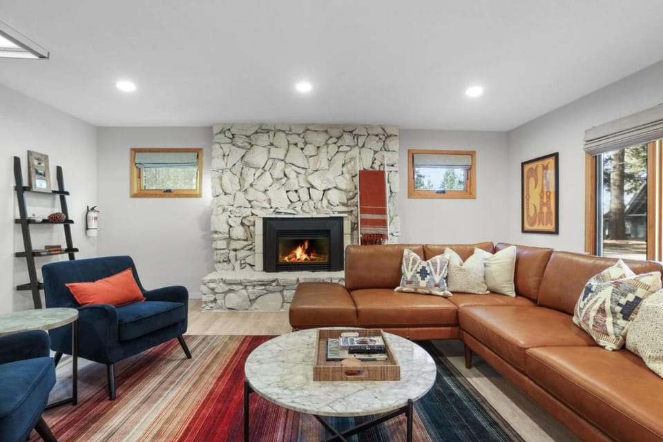 Stellars Jay Getaway Pet Friendly in City of SLT House in South Lake Tahoe