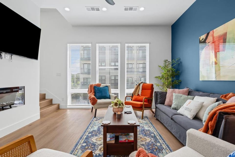 The Sapphire 3BD In The Heart of Dallas House in Dallas