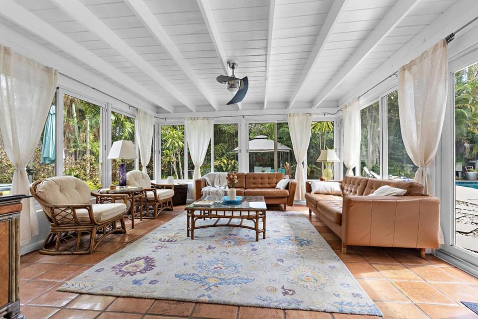 Patio, Seating area