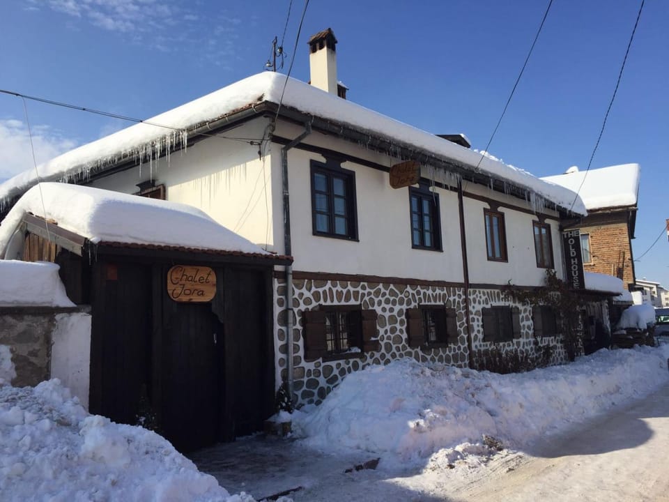 Property building, Winter