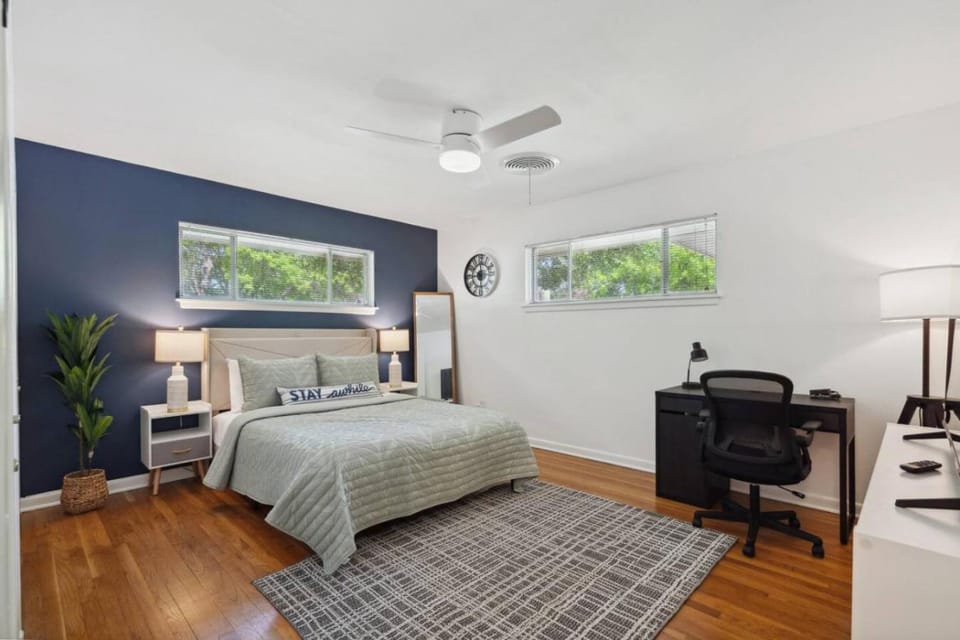 Fashionable TCU Walkable 2BD House in Fort Worth