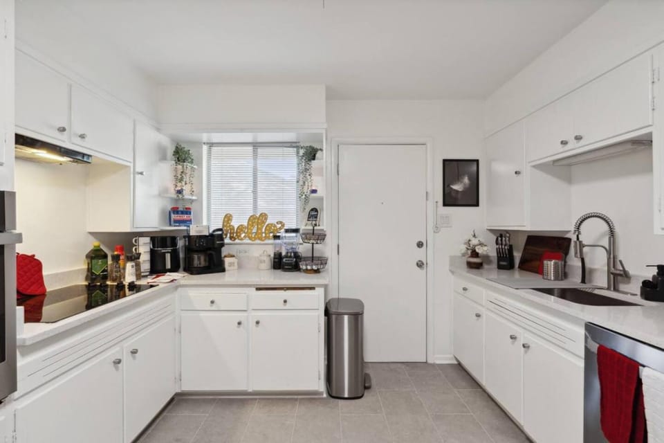 Fashionable TCU Walkable 2BD House in Fort Worth
