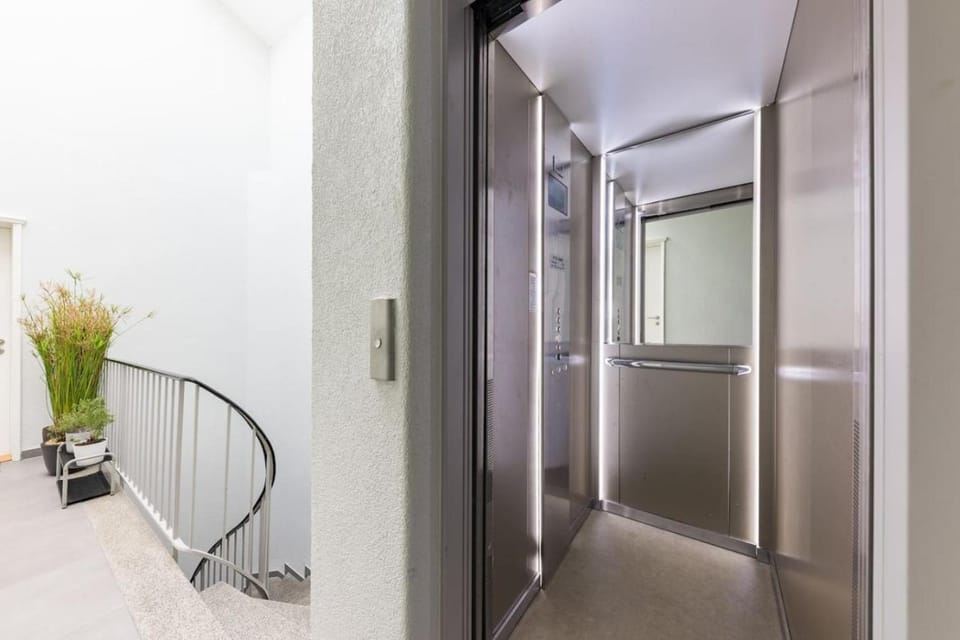 The Classy Minimalist Lakefront Apartment in Lausanne