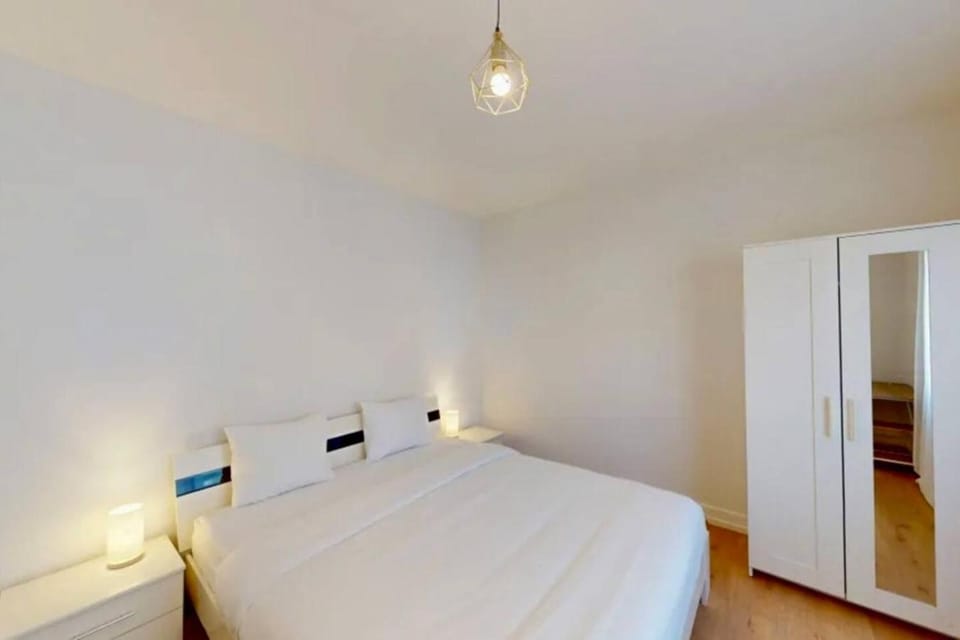 Spacious Minimalist Prilly 2BR Free Parking Apartment in Lausanne
