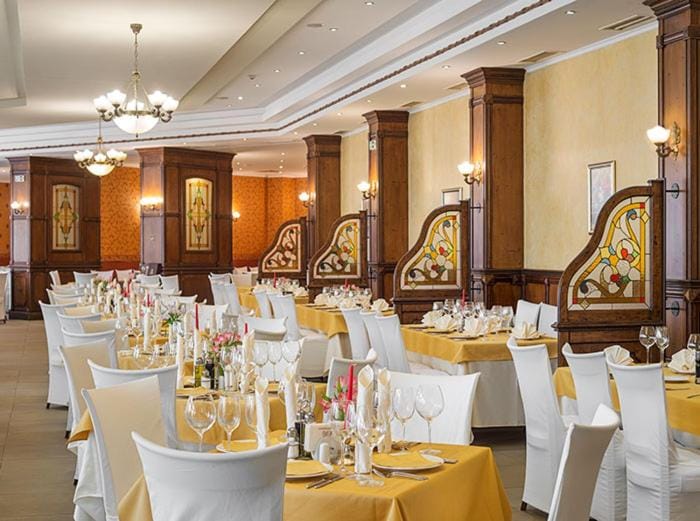 Restaurant/places to eat