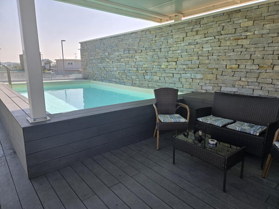 Patio, Day, View (from property/room), Balcony/Terrace, Pool view, Swimming pool, Swimming pool, sunbed