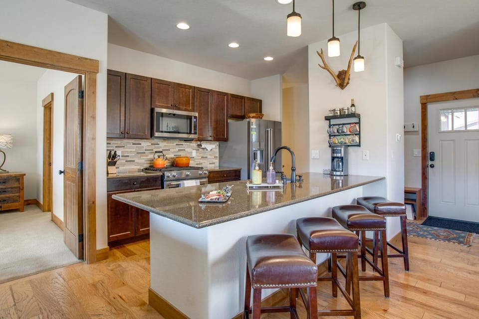 < 5 Mi to Winter Park: Family Base Camp w/ Hot Tub House in Fraser