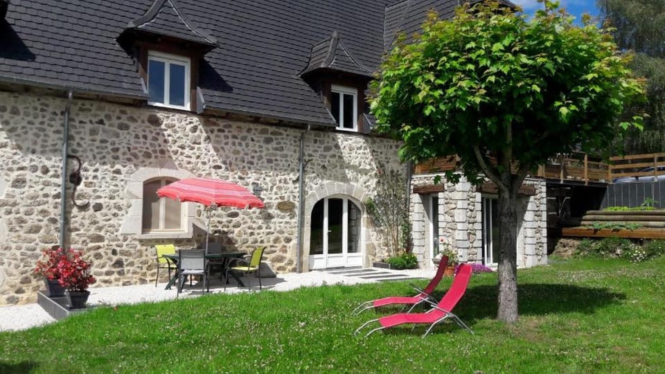 Gite Le Rosier House in Auvergne-Rhône-Alpes