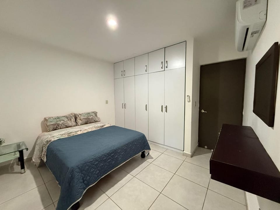 Departamento Moderno Azul Cielo - 2 Albercas - 3 Min Malecón y Playas Apartment in Mazatlan